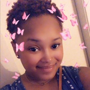 Meet your Posher, Brittany